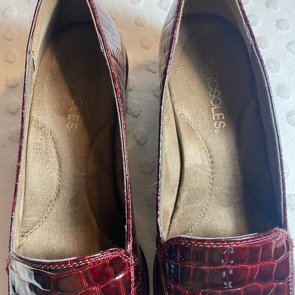 Aerosoles Women's Final Exam Wedge
women's burgundy Crocodile Loafers - Picture 7 of 16
